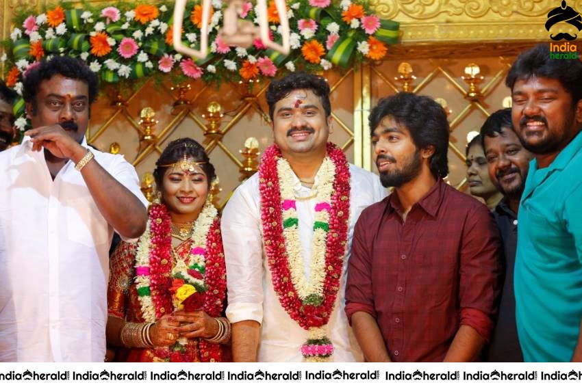 Actor Cum Producer Saravana Marries Sravya Keerthana