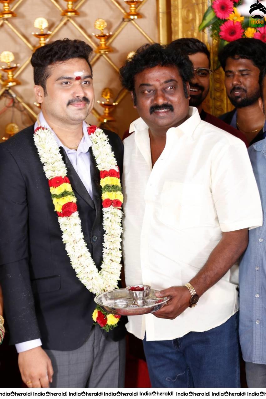 Actor Cum Producer Saravana Marries Sravya Keerthana