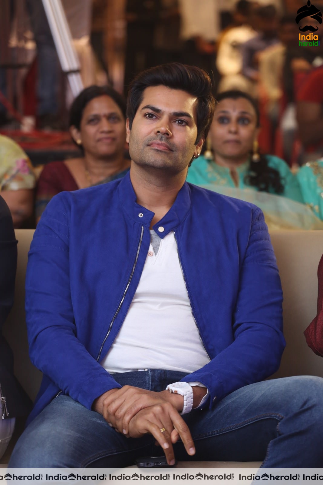 Actor Ganesh Venkatram Stills at Ragala 24 Gantallo Event