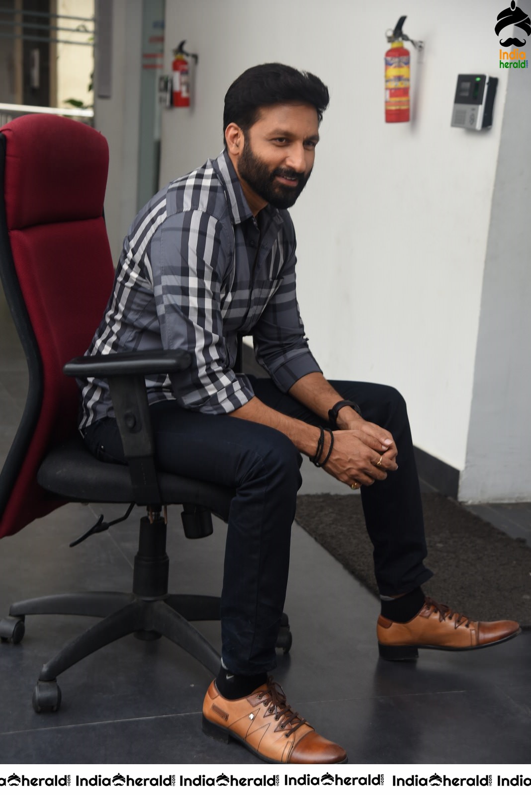 Actor Gopichand Latest Interview Stills Set 2