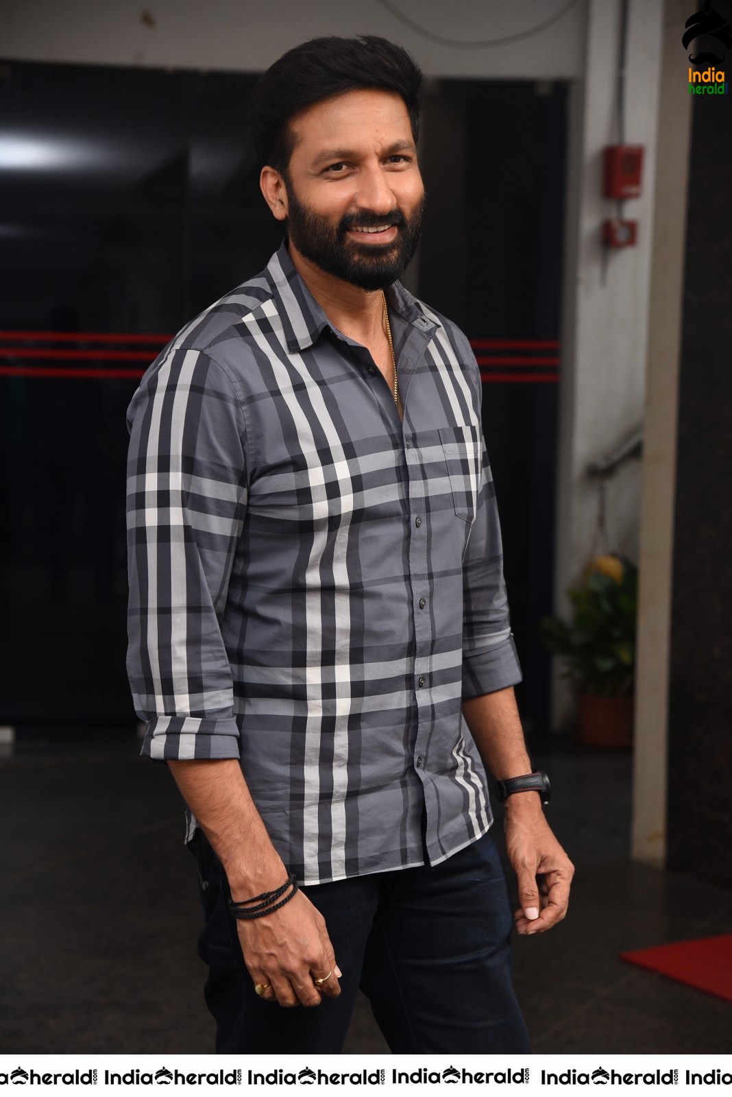 Actor Gopichand Latest Interview Stills Set 2