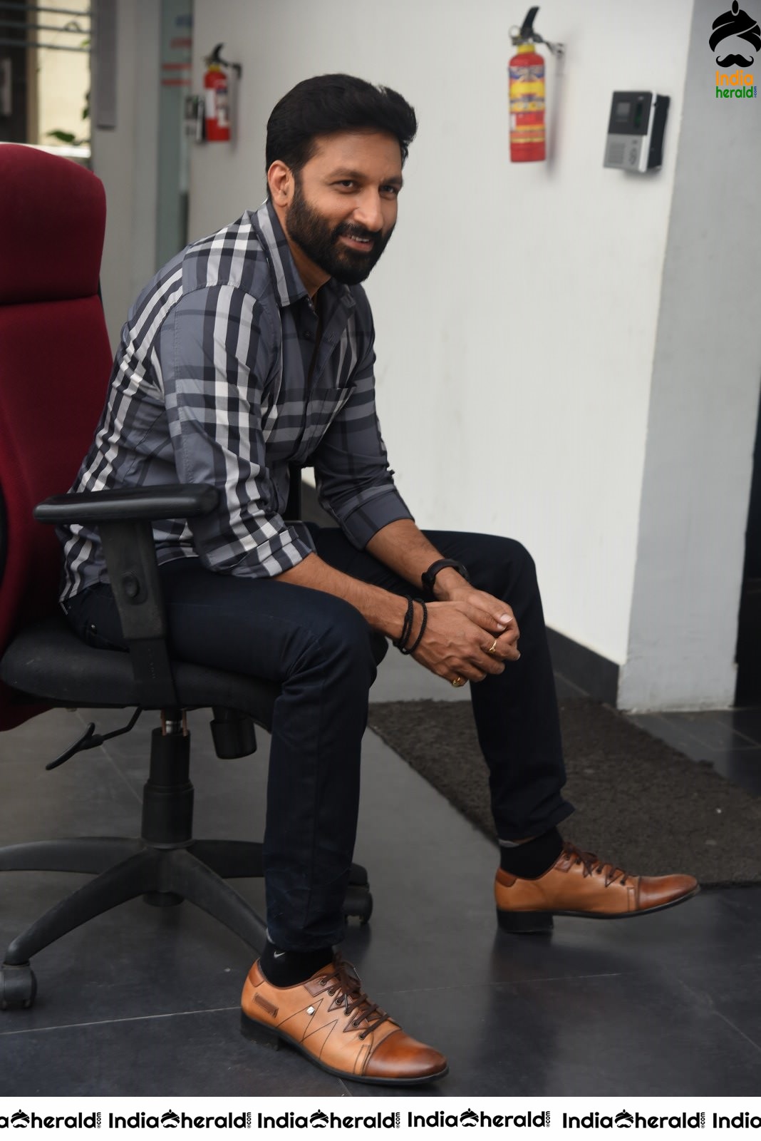 Actor Gopichand Latest Interview Stills Set 2