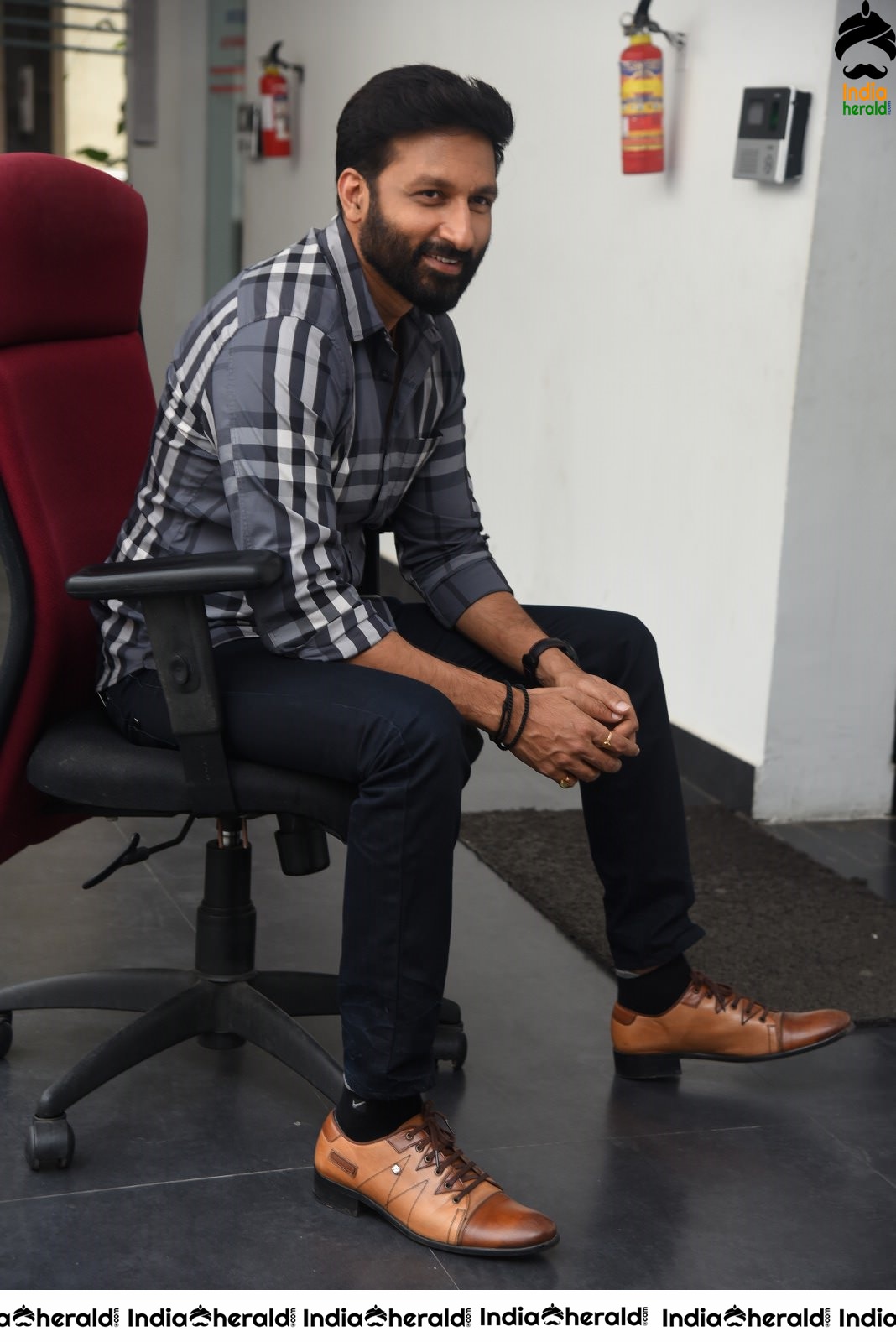 Actor Gopichand Latest Interview Stills Set 2