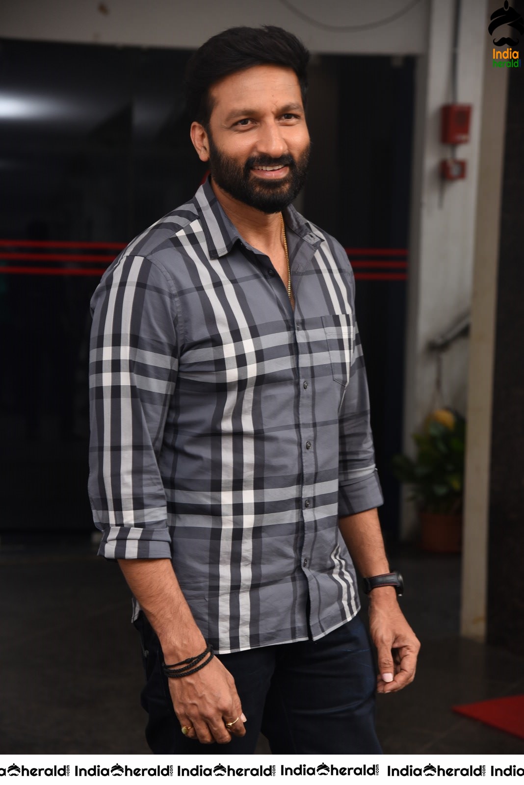Actor Gopichand Latest Interview Stills Set 2