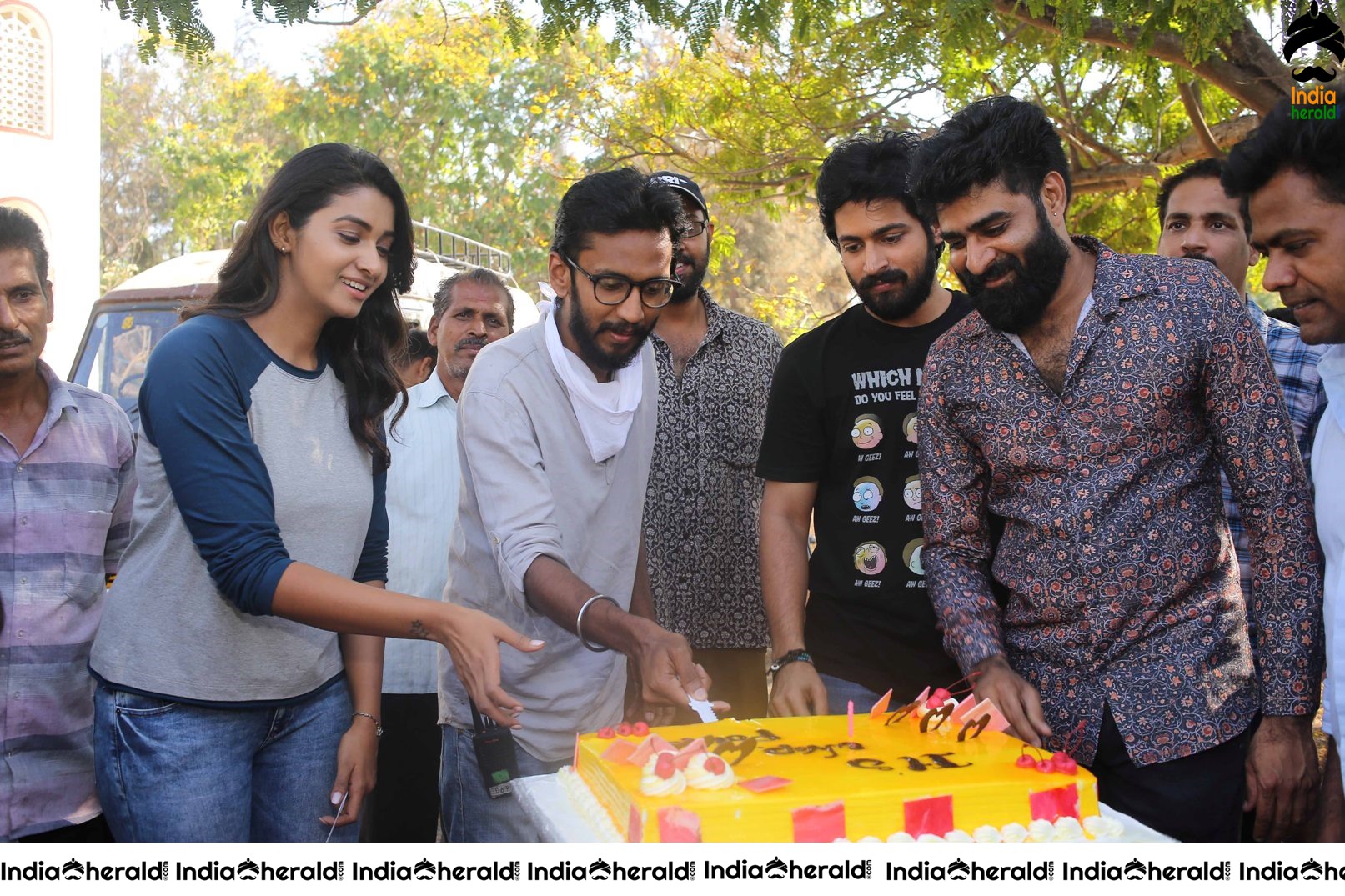 Actor Harish Kalyan and Priya Bhavani Shankar movie shooting wrapped up with Pooja