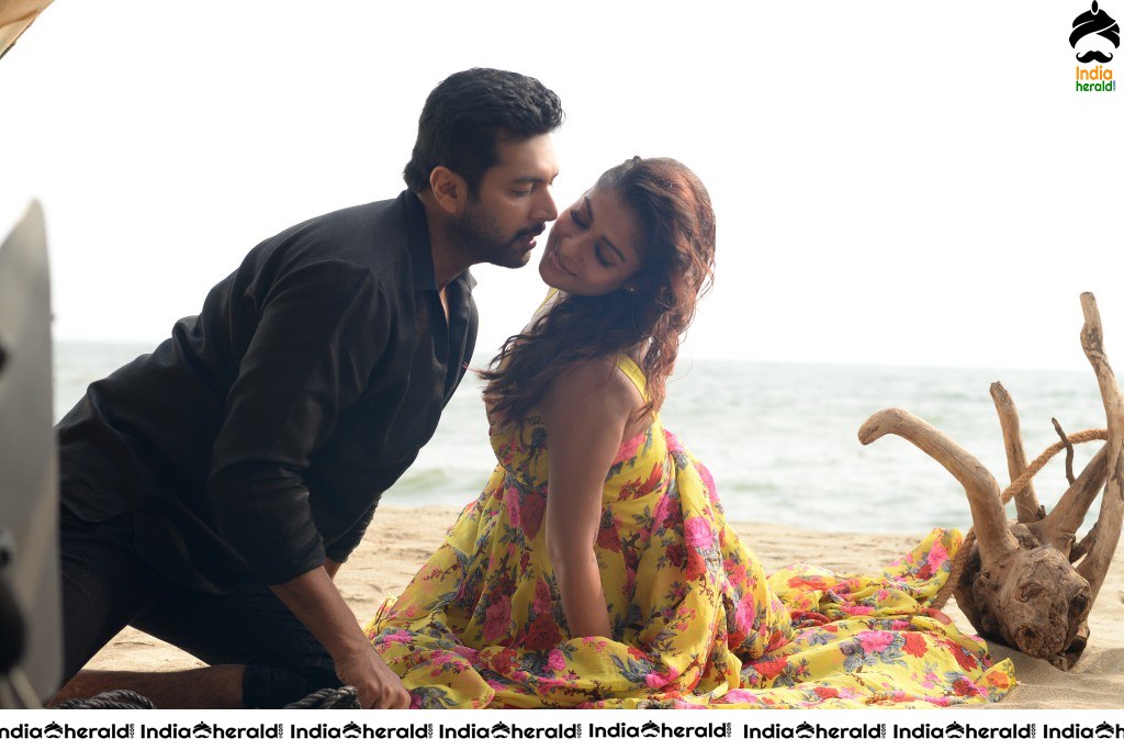 Actor Jayam Ravi Unseen Smooching Hot Photos with Nayanthara by Beach Side Set 2