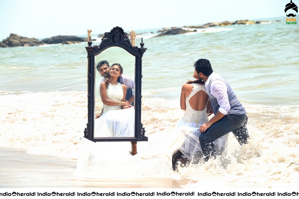 Actor Jayam Ravi Unseen Smooching Hot Photos with Nayanthara by Beach Side Set 2