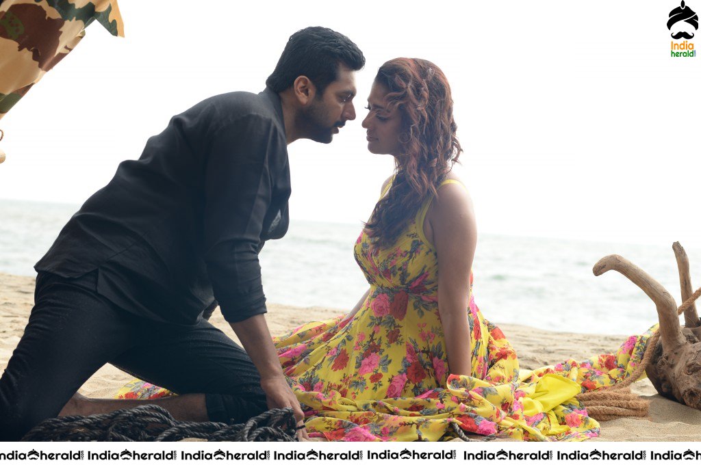 Actor Jayam Ravi Unseen Smooching Hot Photos with Nayanthara by Beach Side Set 2