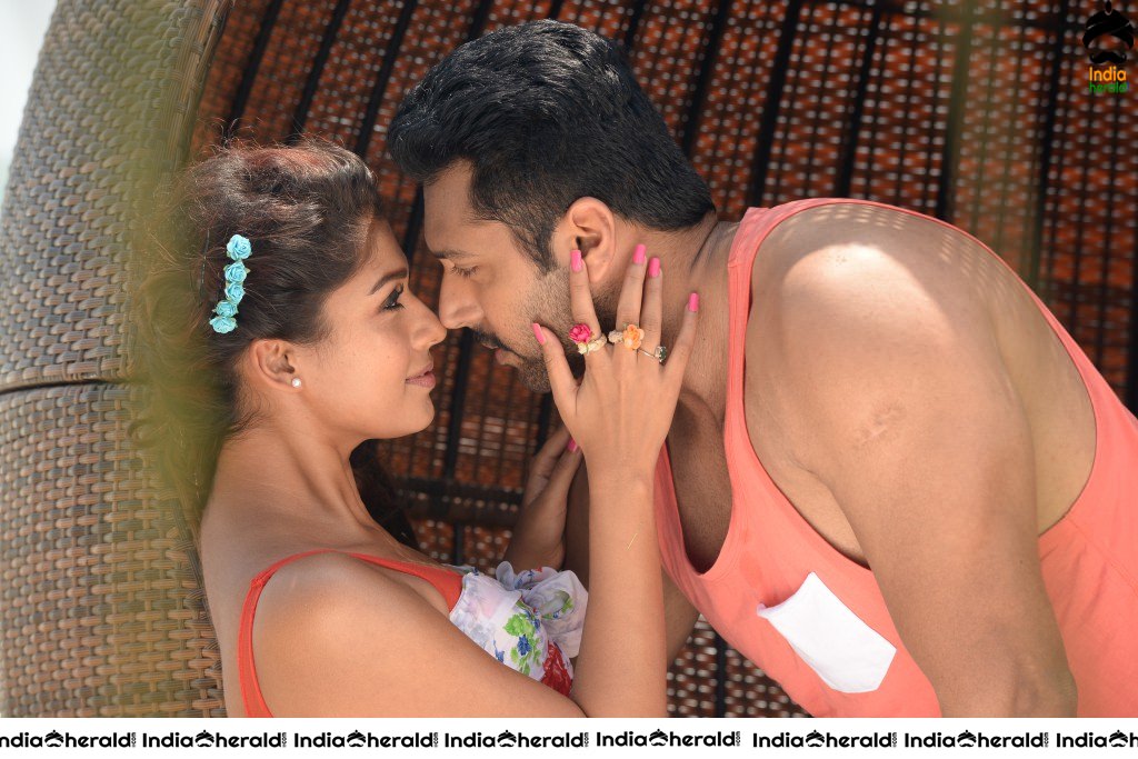 Actor Jayam Ravi Unseen Smooching Hot Photos with Nayanthara by Beach Side Set 4