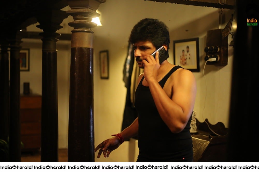 Actor Jiiva Photos from Seeru Tamil movie Set 1
