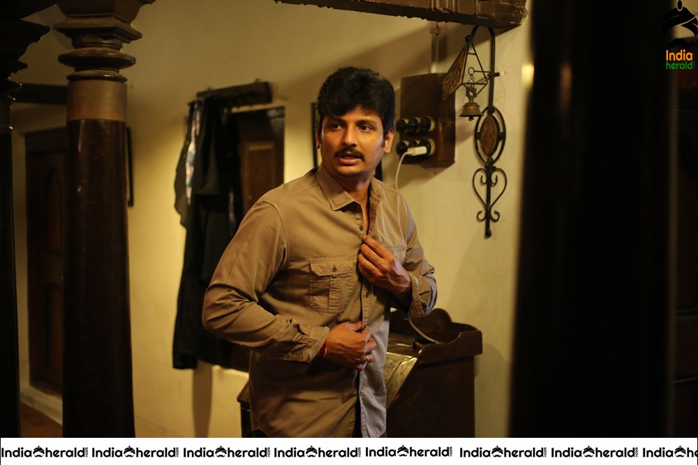 Actor Jiiva Photos from Seeru Tamil movie Set 2