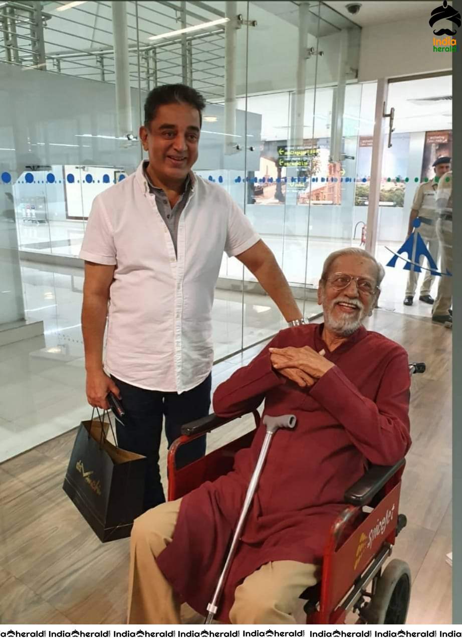 Actor Kamal Haasan himself dropped his Elder Brother Charu Haasan in Airport