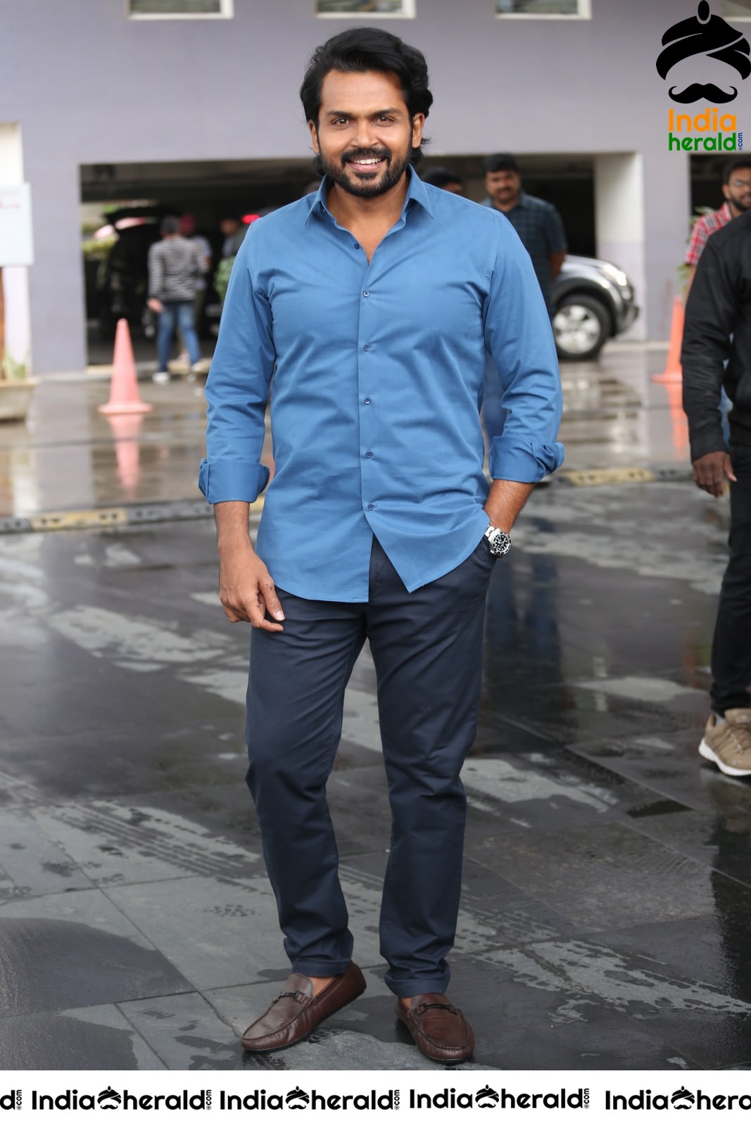 Actor Karthi Looking Super Cool after Khaidhi Interview Set 2