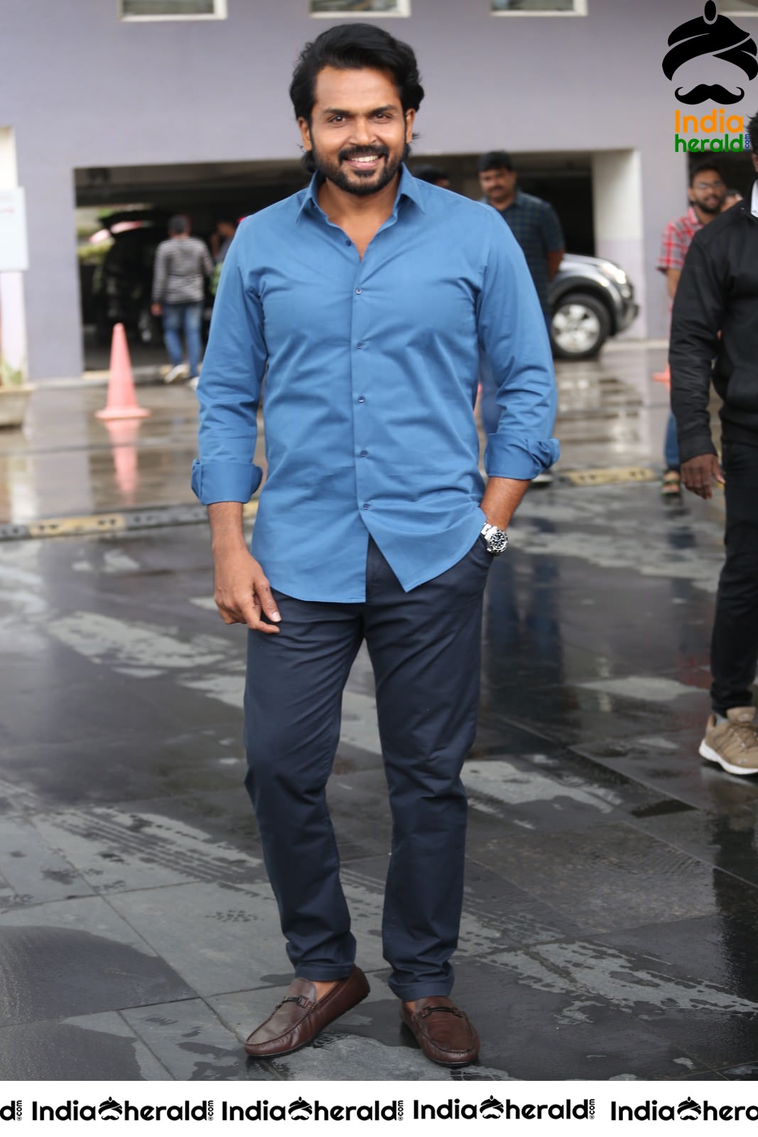 Actor Karthi Looking Super Cool after Khaidhi Interview Set 2
