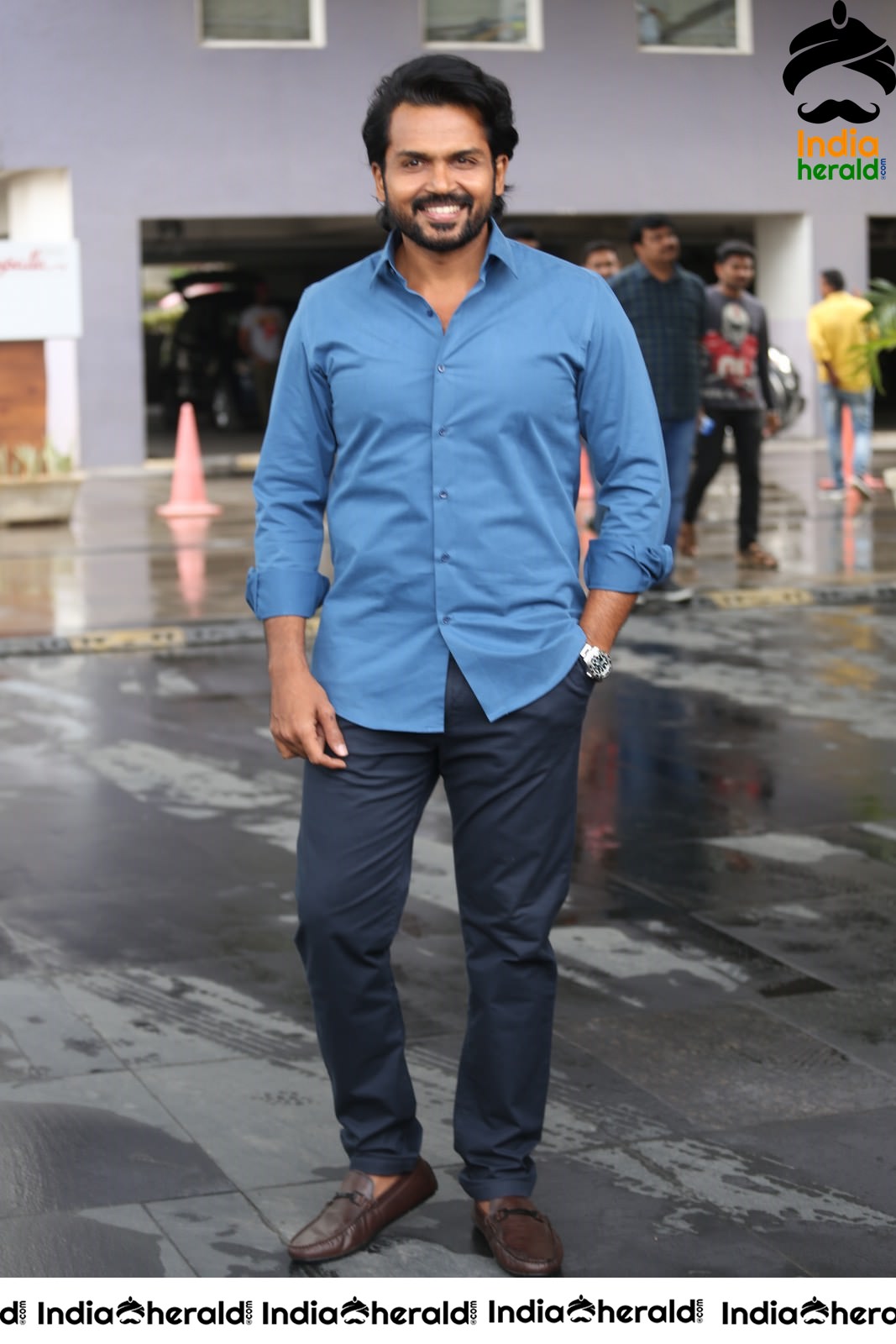 Actor Karthi Looking Super Cool after Khaidhi Interview Set 2