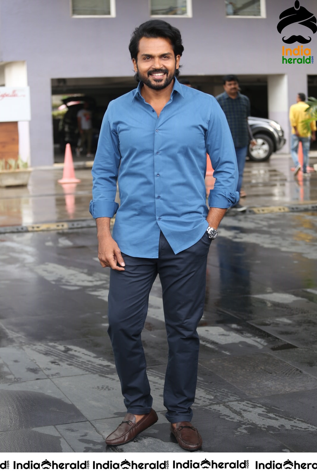 Actor Karthi Looking Super Cool after Khaidhi Interview Set 2