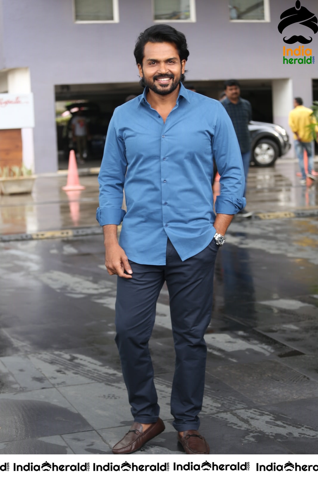 Actor Karthi Looking Super Cool after Khaidhi Interview Set 2