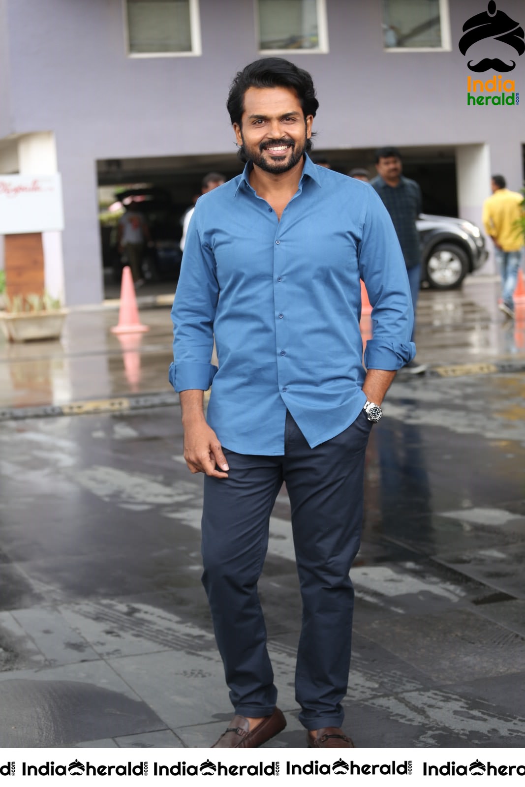 Actor Karthi Looking Super Cool after Khaidhi Interview Set 2