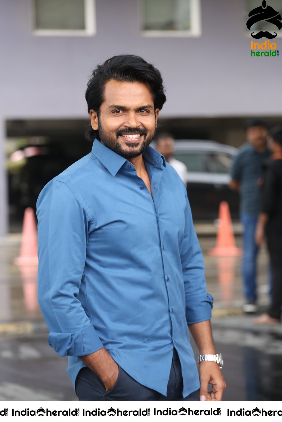 Actor Karthi Looking Super Cool after Khaidhi Interview Set 2