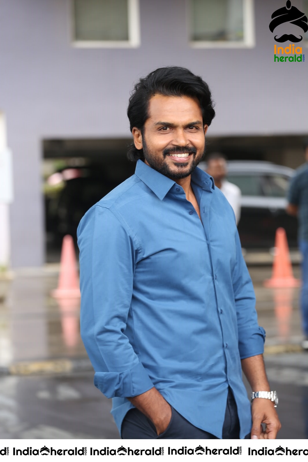 Actor Karthi Looking Super Cool after Khaidhi Interview Set 2