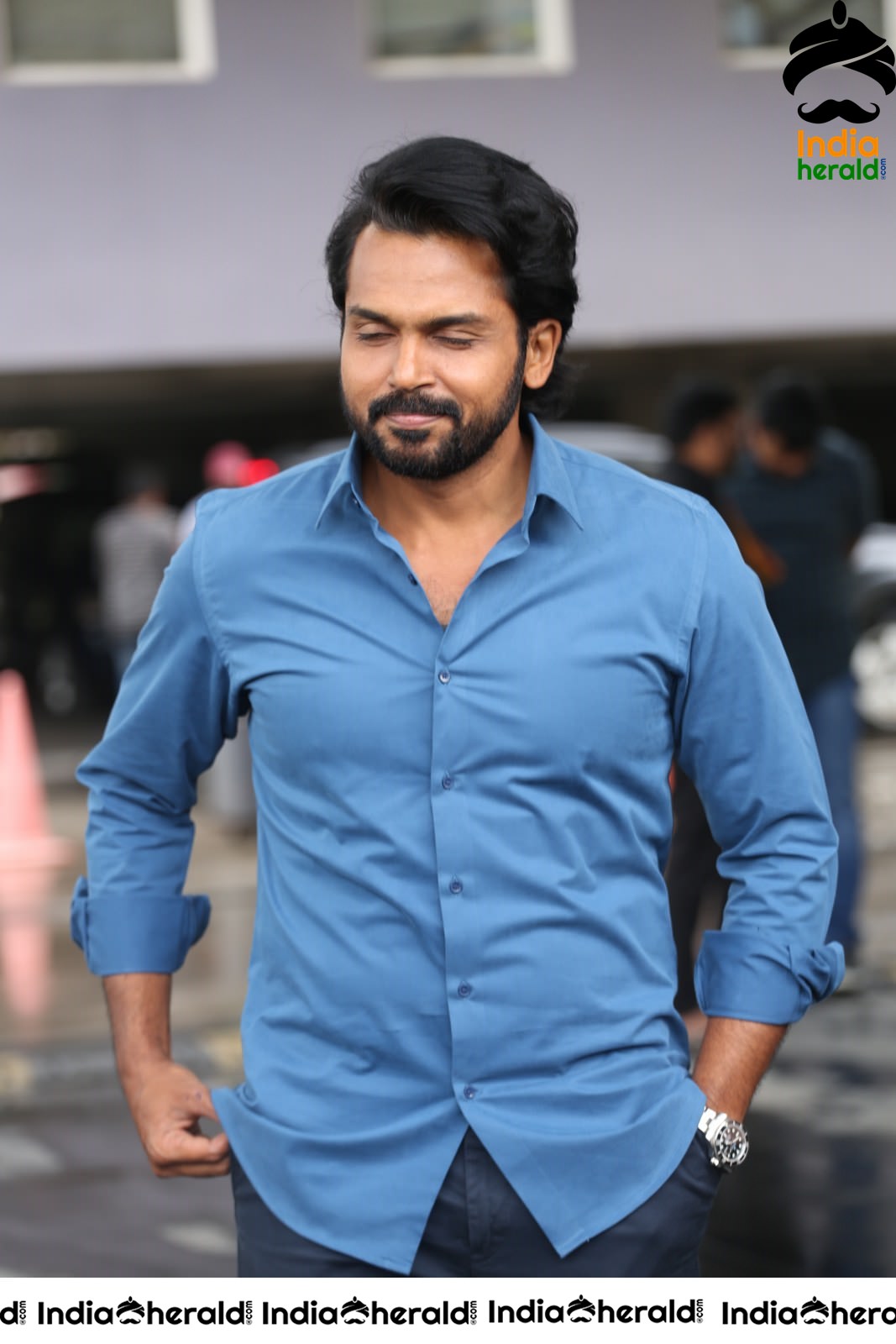Actor Karthi Looking Super Cool after Khaidhi Interview Set 2