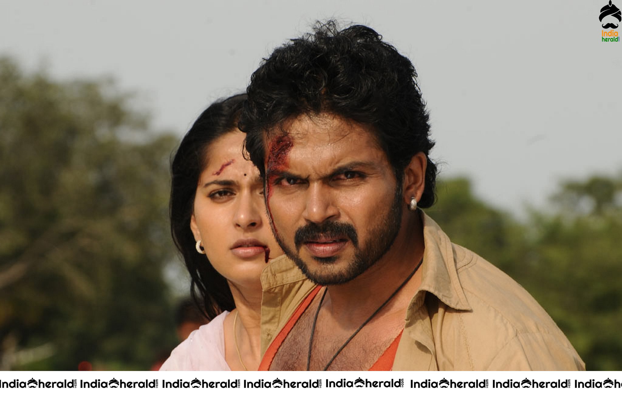 Actor Karthi Unseen Photos with Hot Anushka Shetty