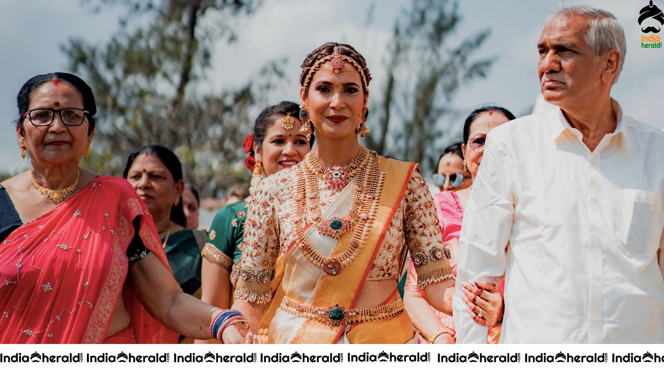 Actor Mahat Raghavendra and Prachi Mishra Wedding Stills