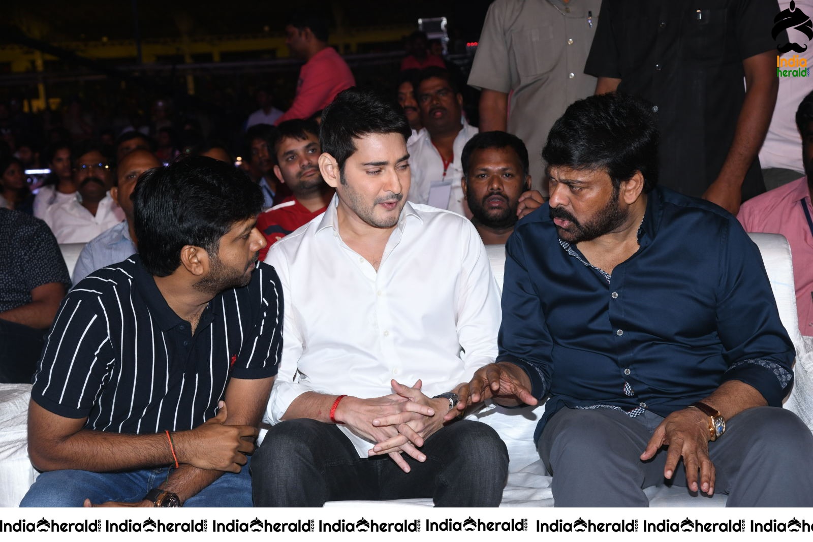 Actor Mahesh Babu and Chiranjeevi share a Happy Bonding at Sarileru Neekevvaru event Set 2