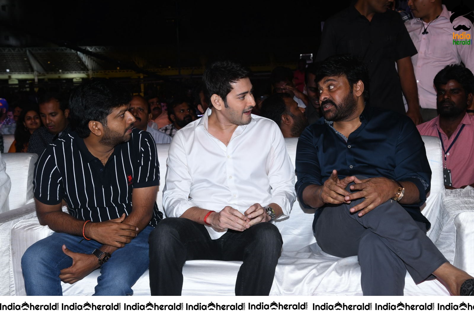 Actor Mahesh Babu and Chiranjeevi share a Happy Bonding at Sarileru Neekevvaru event Set 2