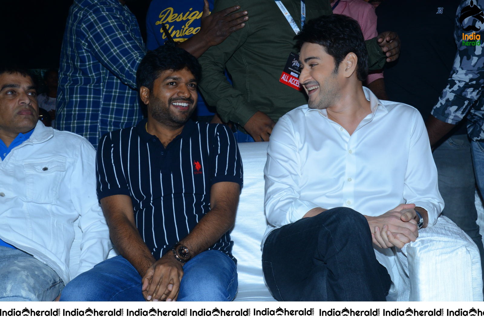 Actor Mahesh Babu and Director Anil Ravipudi share a lighter moment