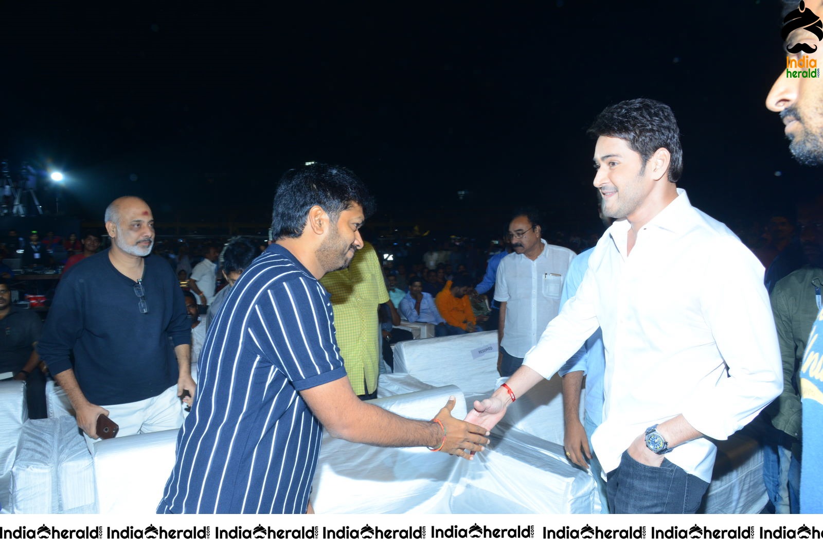 Actor Mahesh Babu and Director Anil Ravipudi share a lighter moment