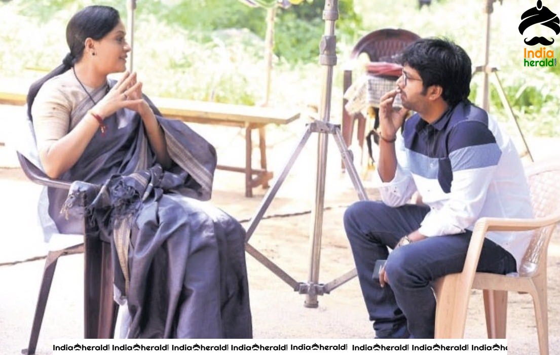 Actor Mahesh Babu and Vijaya Shanthi from the sets of Sarileru Neekevvaru