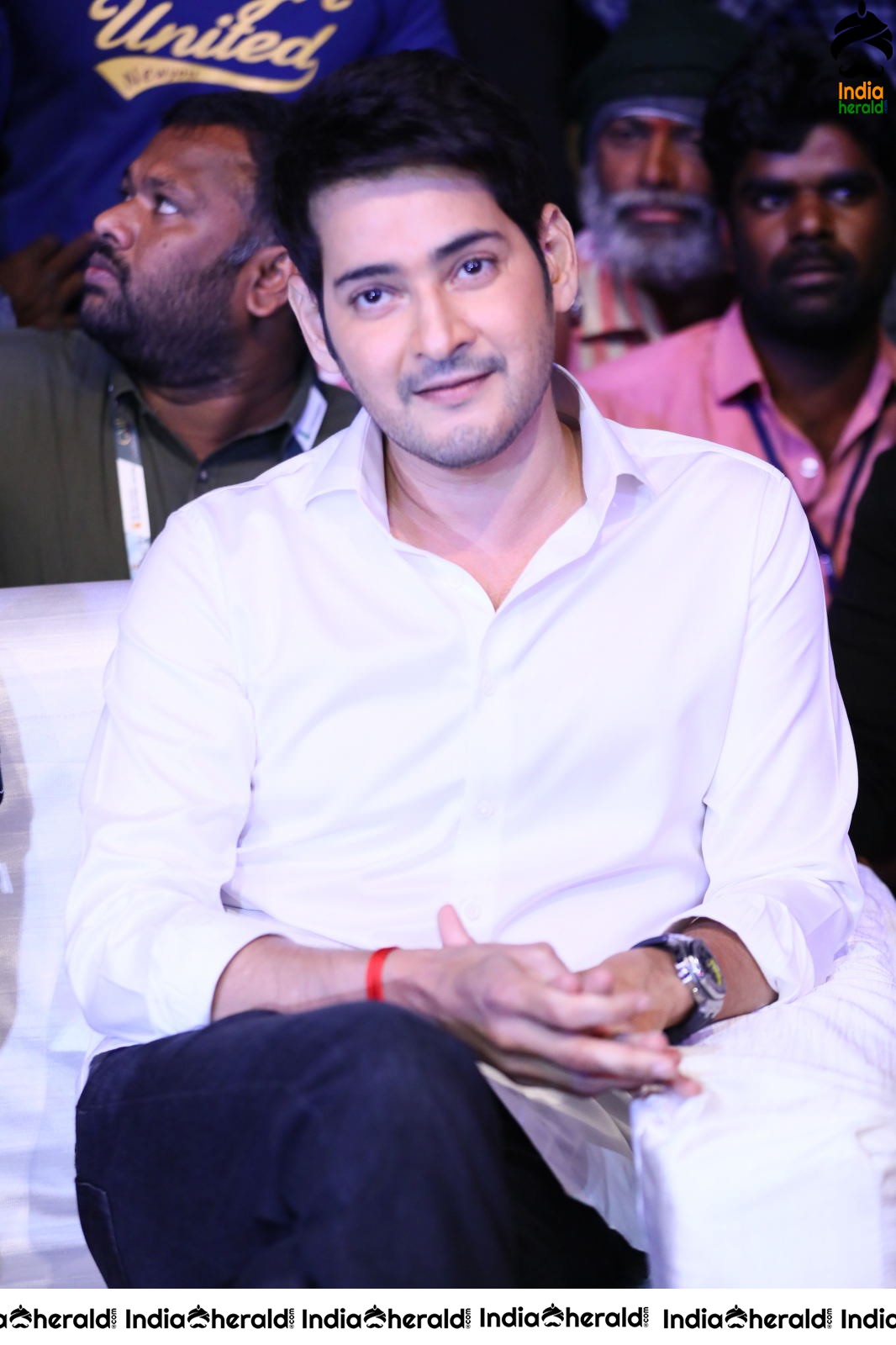 Actor Mahesh Babu Candid Clicks from Sarileru Neekevvaru event Set 1