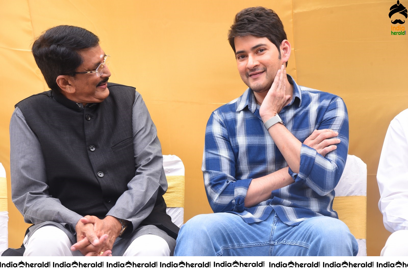 Actor Mahesh Babu Latest Photos at Vijaya Nirmala Statue Inauguration