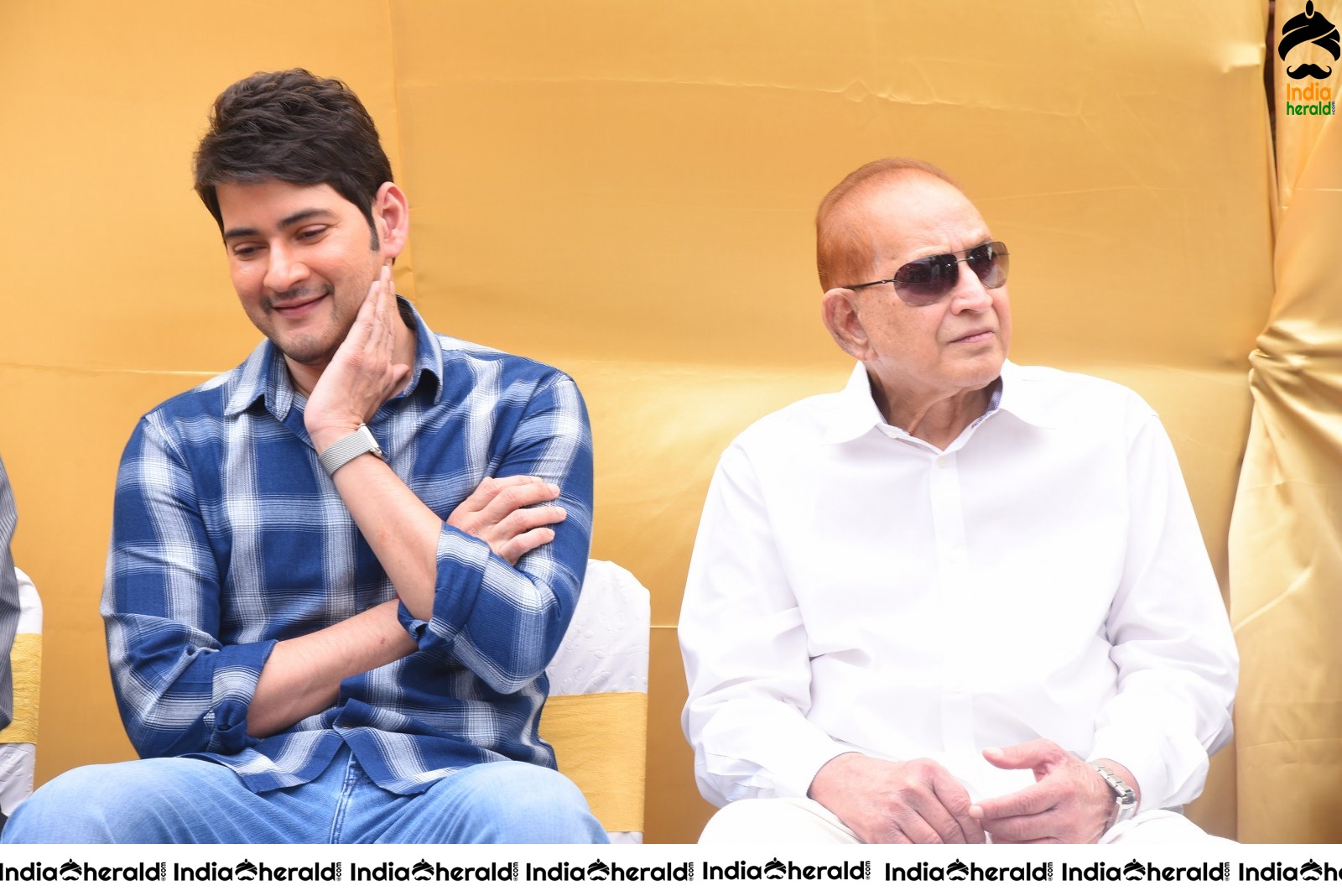 Actor Mahesh Babu Latest Photos at Vijaya Nirmala Statue Inauguration