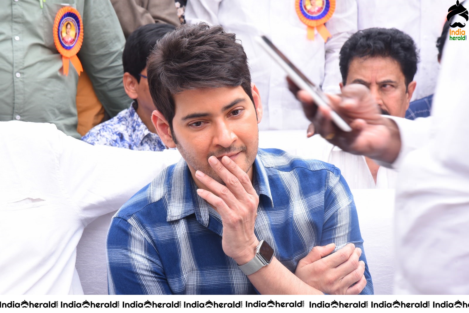 Actor Mahesh Babu Latest Photos at Vijaya Nirmala Statue Inauguration