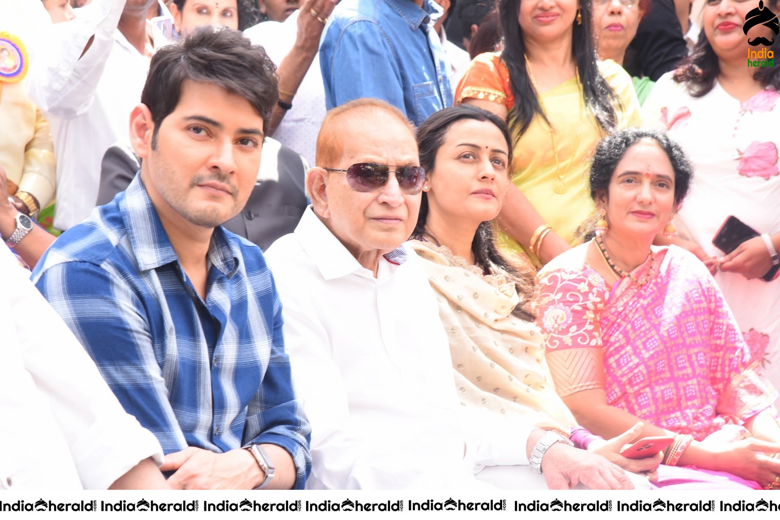 Actor Mahesh Babu Latest Photos at Vijaya Nirmala Statue Inauguration