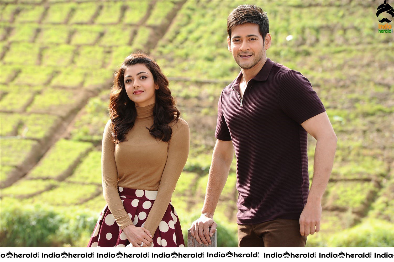 Actor Mahesh Babu Photos along with Samantha and Kajal Set 2