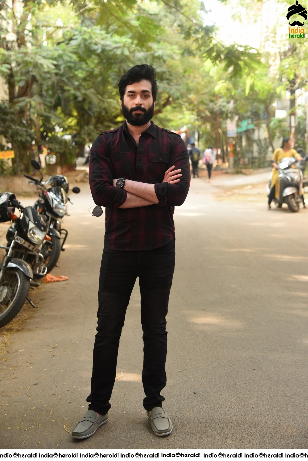 Actor Munna Kasi Interview Stills Set 2