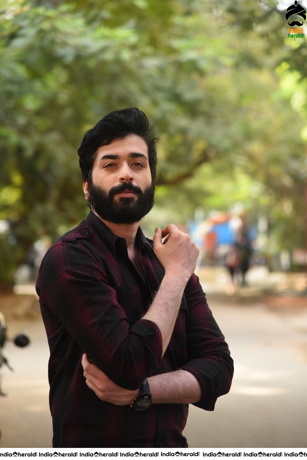 Actor Munna Kasi Interview Stills Set 2