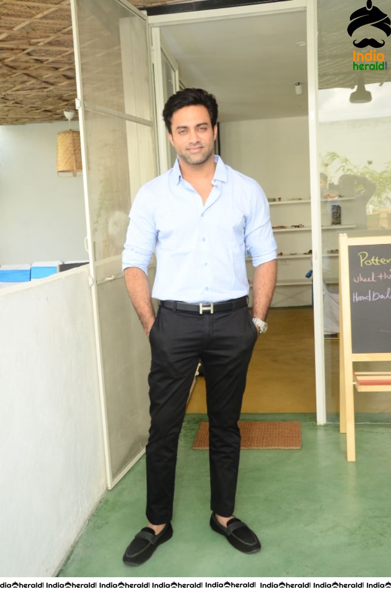 Actor Navdeep Latest Smart Looking Stills Set 2