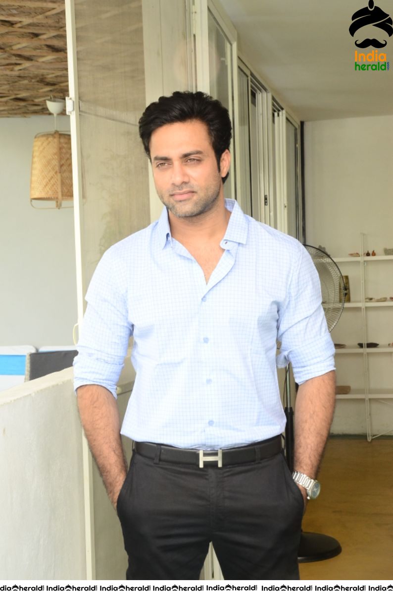 Actor Navdeep Latest Smart Looking Stills Set 2