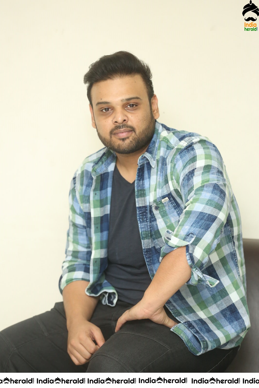Actor Navin VijayKrishna Latest Interview Photos