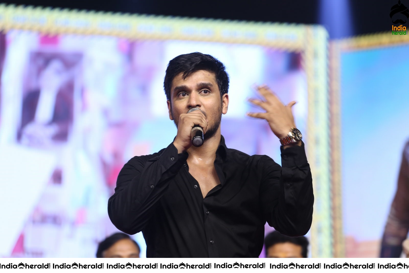 Actor Nikhil Siddhartha Speak on the Stage before Chiranjeevi Garu Set 2