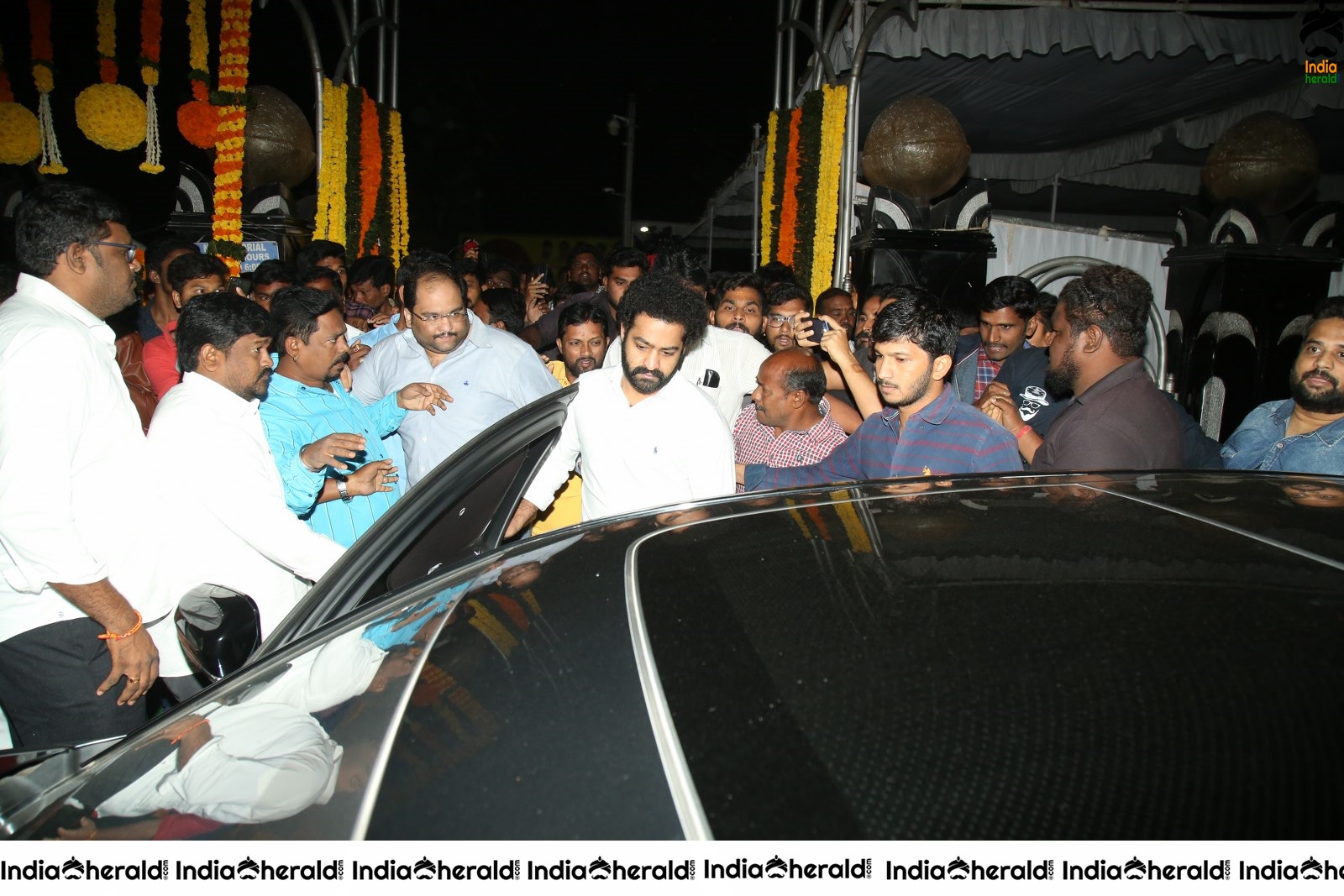 Actor NTR and Kalyan Ram visits NTR GHAT Set 3