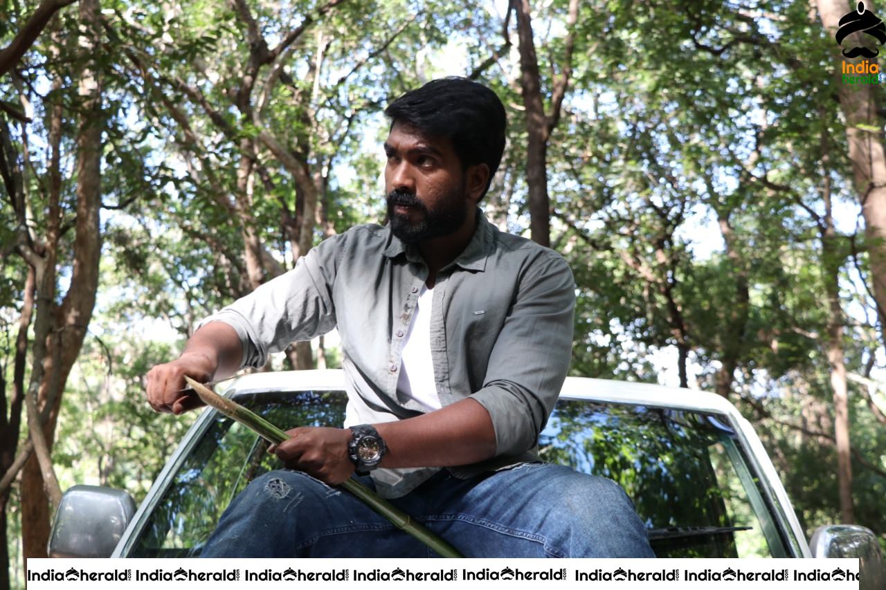 Actor Praveen Photos from Trip Shooting Spot Set 2