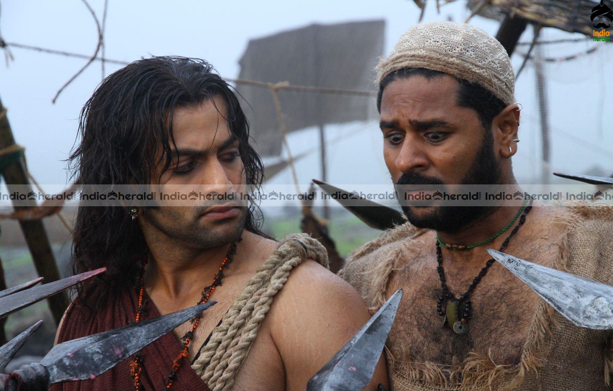 Actor Prithviraj and Arya unseen photos from a Mallu flick