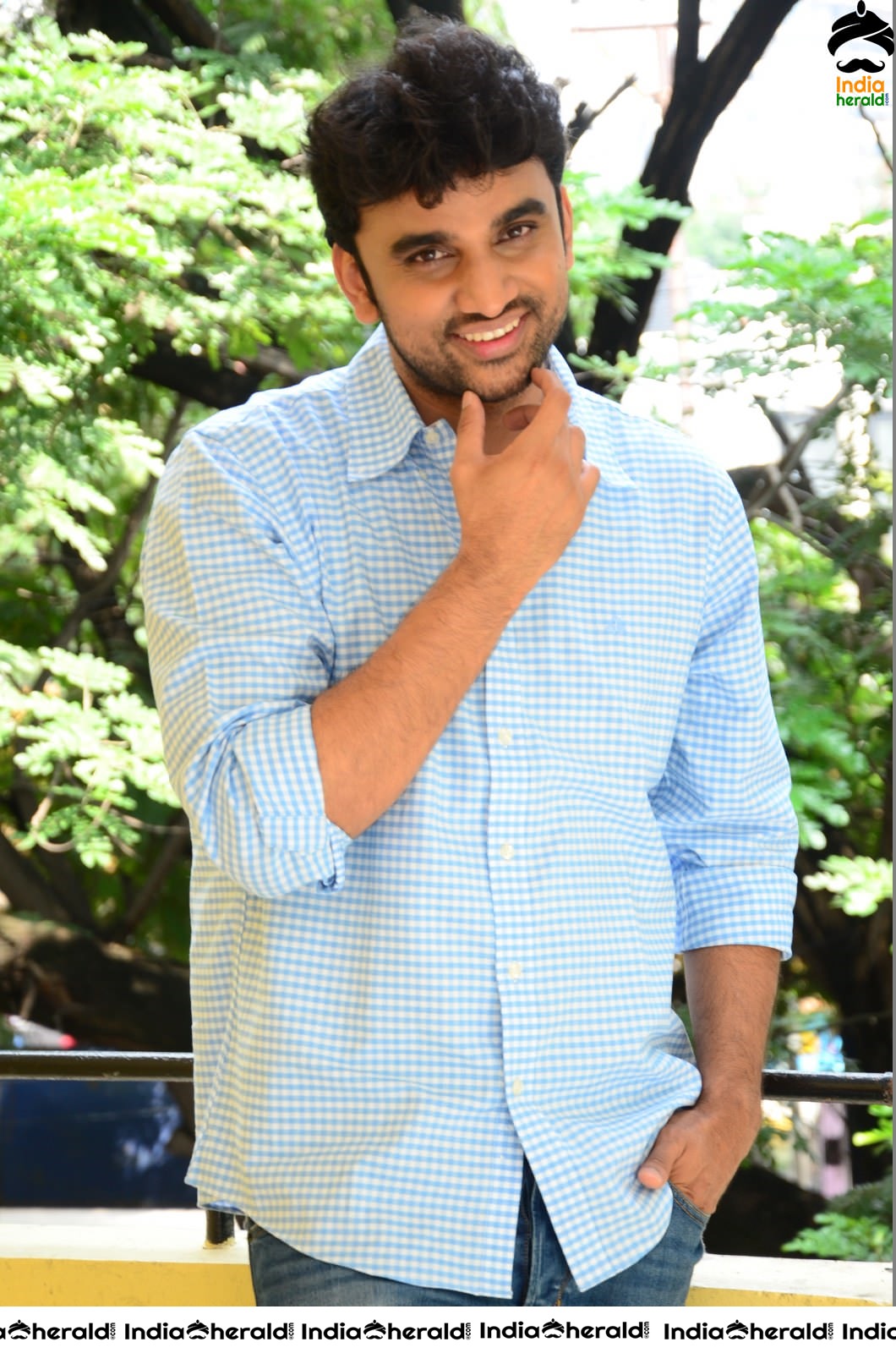 Actor Rakesh Varre Interview Stills Set 4