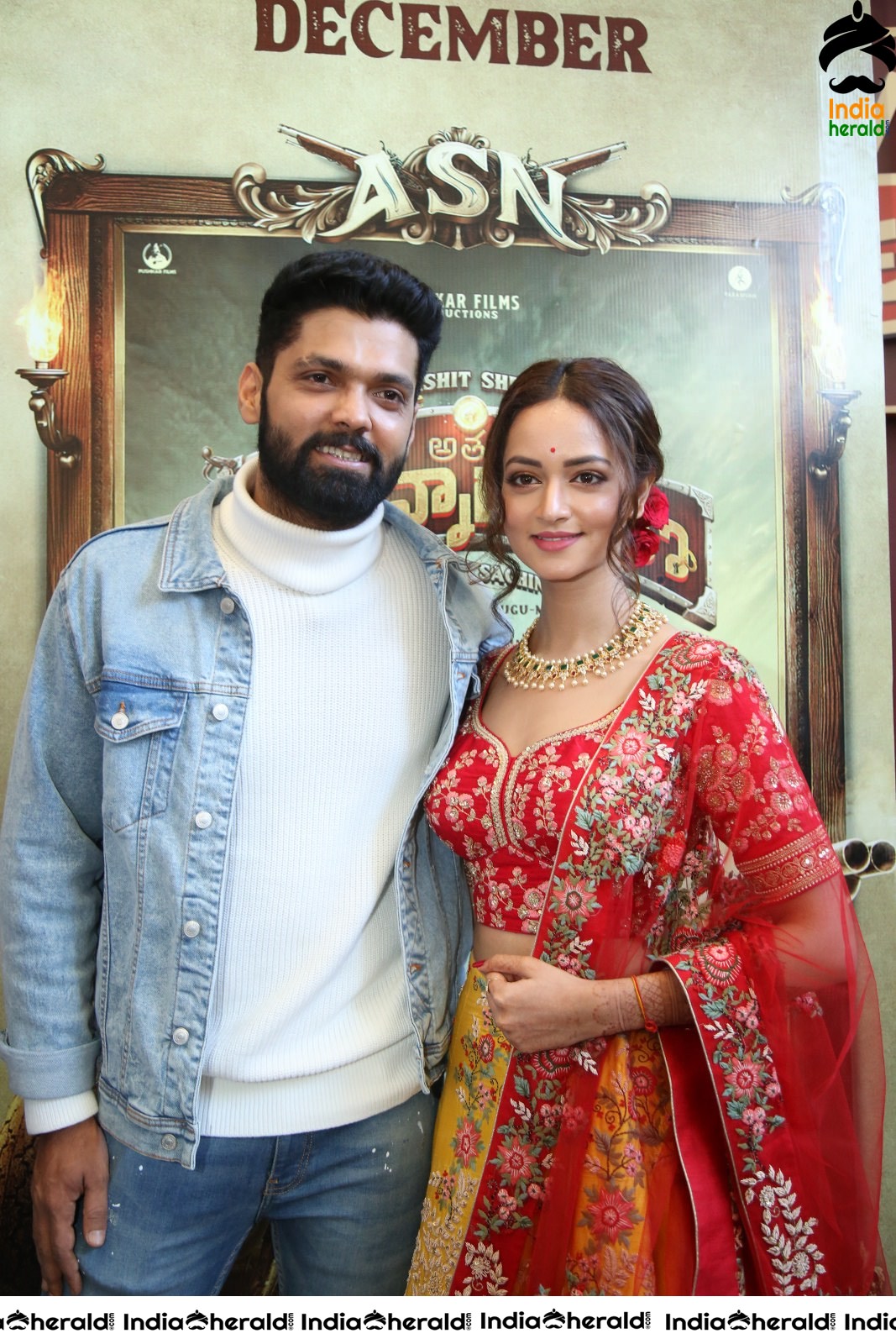 Actor Rakshit Shetty Poses along with Shanvi Srivastava Set 1