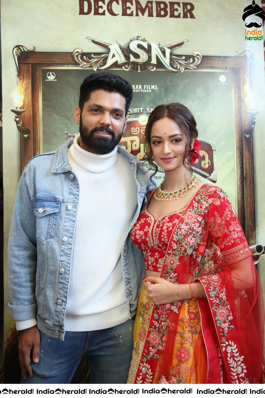 Actor Rakshit Shetty Poses along with Shanvi Srivastava Set 1